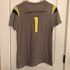 Nike U of O tee! NWOT!!’💚 💛 💚 💛size M